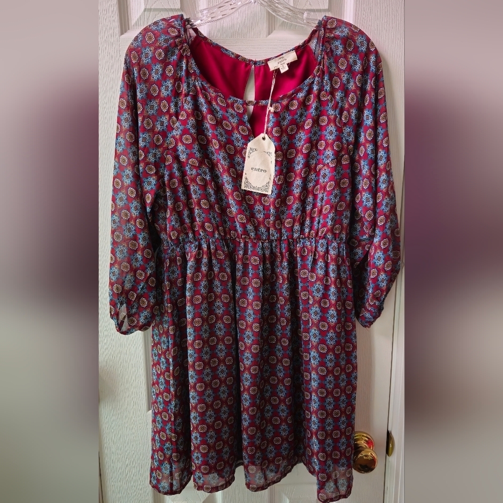 Entro Geometric Print Lined Mini Dress in Burgundy & Blue - Size Small